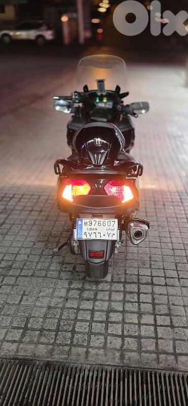 Suzuki burgman 650LX 2