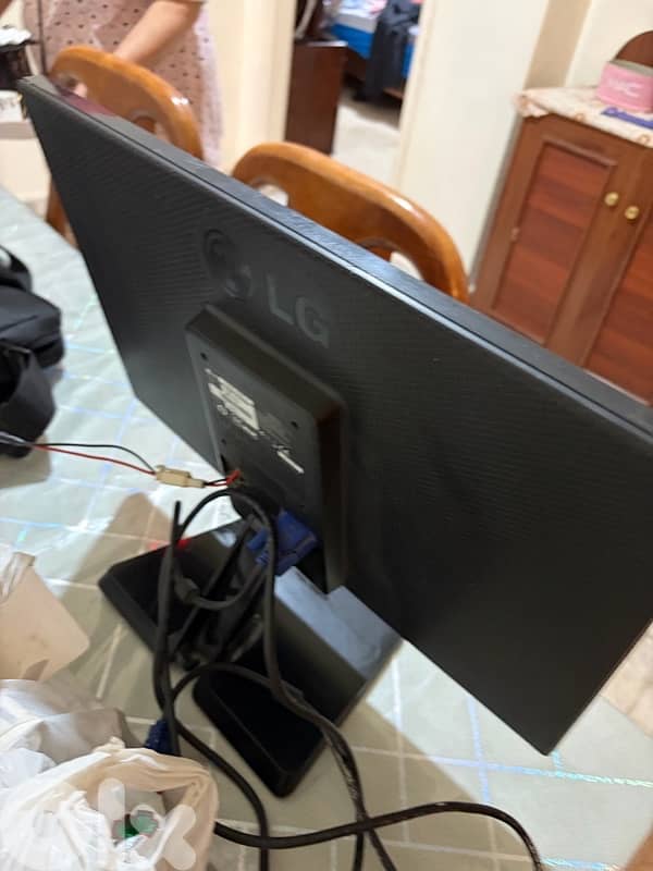 شاشي ١٩ إنش 2