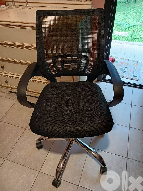 Chair 0