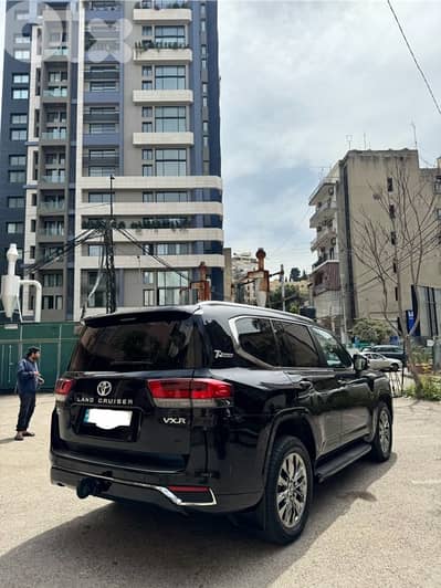2022 Land cruiser VXR 70th Anniversary edition