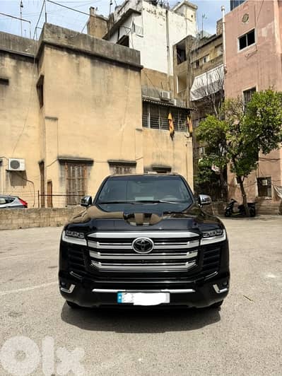 2022 Land cruiser VXR 70th Anniversary edition
