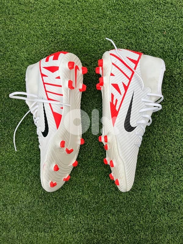 original football shoes 3