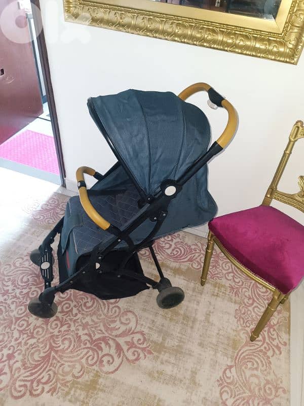 stroller 0