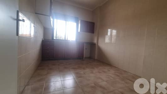 GMC292MAN Apartment for sale in Cornet El Hamra - شقة للبيع