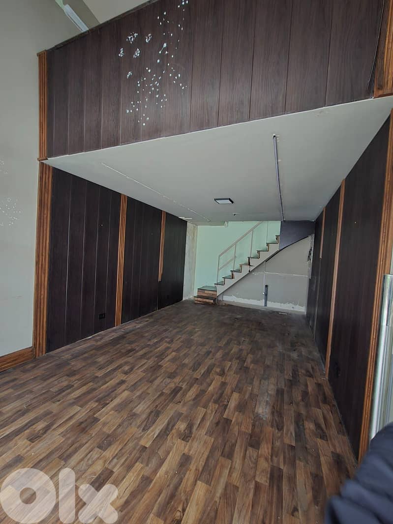 SHOP FOR RENT IN CLEMENCEAU PRIME LOCATION | 50SQ | HAMR-196 0