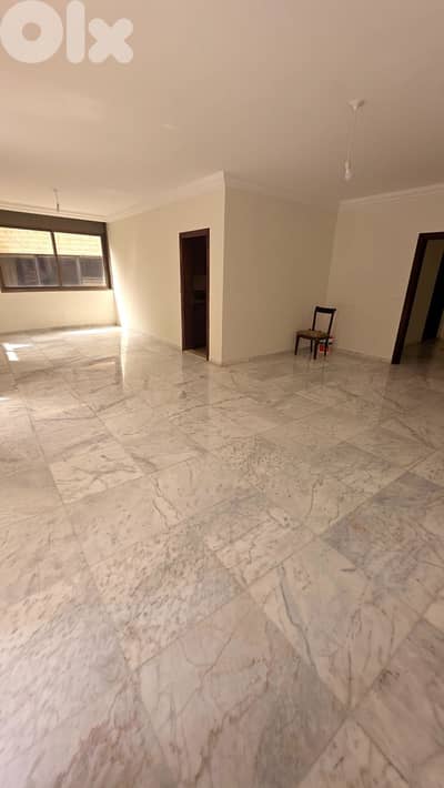 Apartment for sale in Hazmieh- شقة للبيع في الحازمية