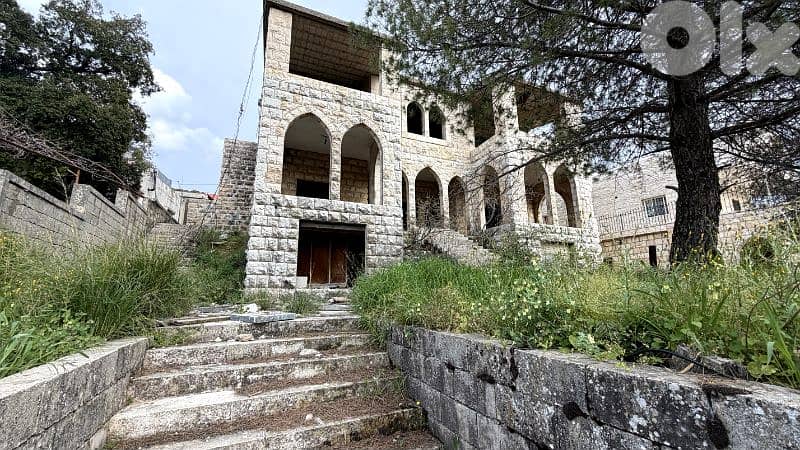 RWB362CA - Old house with land for sale in Lehfed Jbeil 0