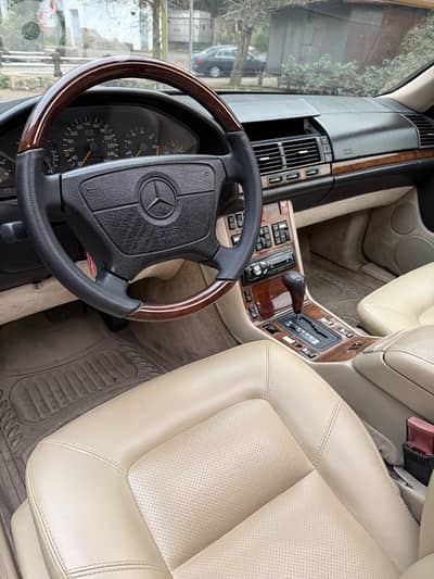 Mercedes-Benz SEC 1993