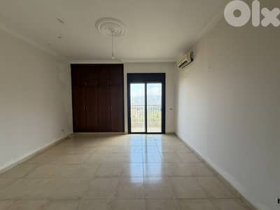 Apartment for Rent in Bharsaf-400 sqm شقة للإيجار في بحرصاف
