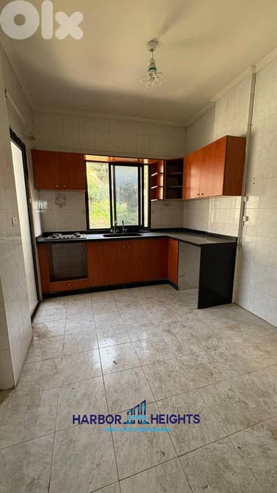Apartment for Sale in Blat Jbeil - شقة للبيع في بلاط جبيل