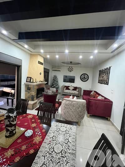 Apartment For Sale in Furn El Chebbak