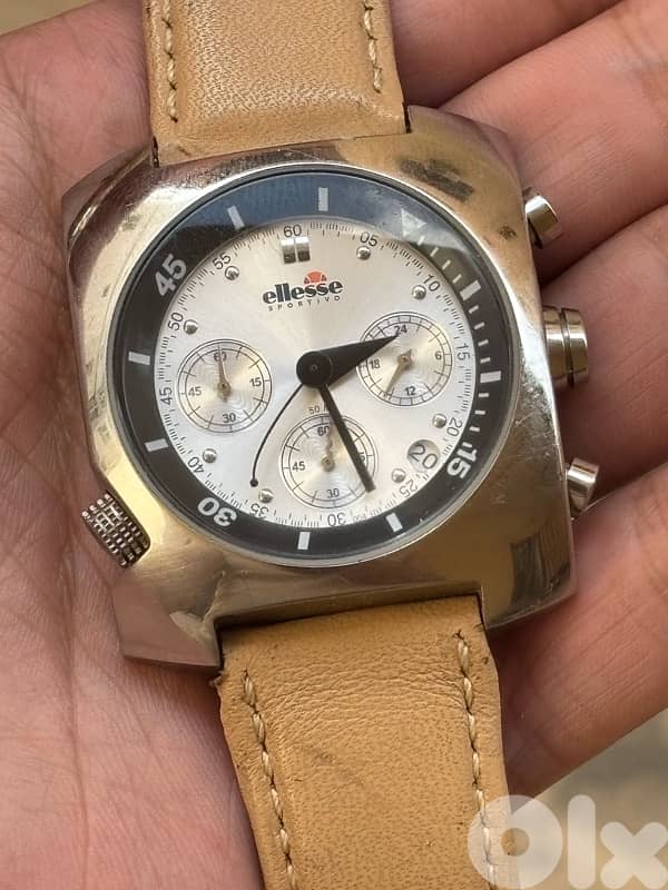 Ellesse Sportivo Chronograph-Cushion Case-Rotating Inner Bezel- Seiko 4