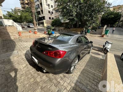 Infiniti G-Series 2012