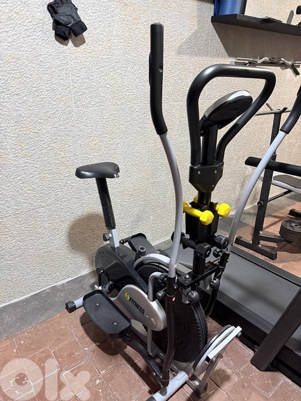 Elliptical Cross Trainer - Like New 0