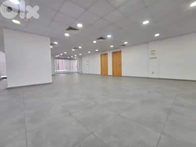 RAO26-5028 Office 365m² for Rent – Dekwene
