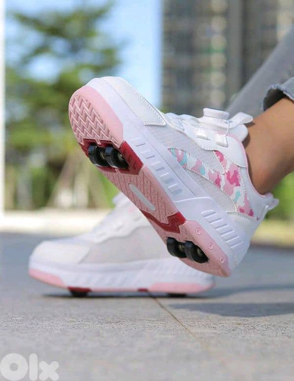 New Roller Shoes 4 Wheel Detachable & Adjustable Sneakers 3