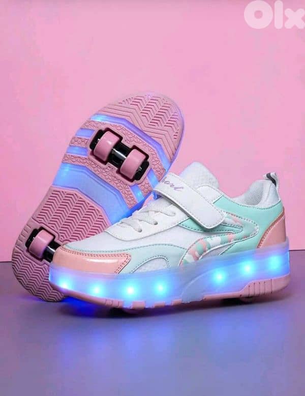 New Fashionable Led Light-Up Roller Shoes With 4 Wheel Roller Skates 6