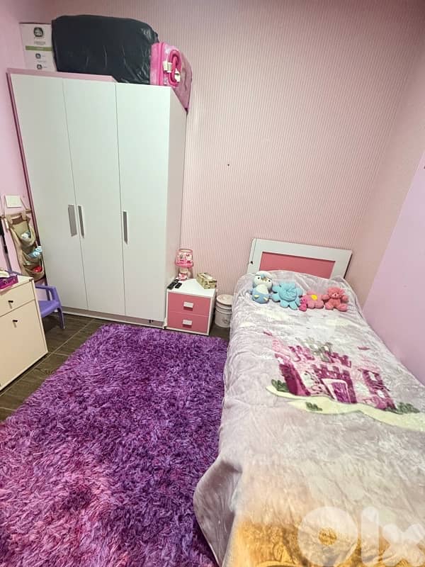 Pink girl bedroom 1
