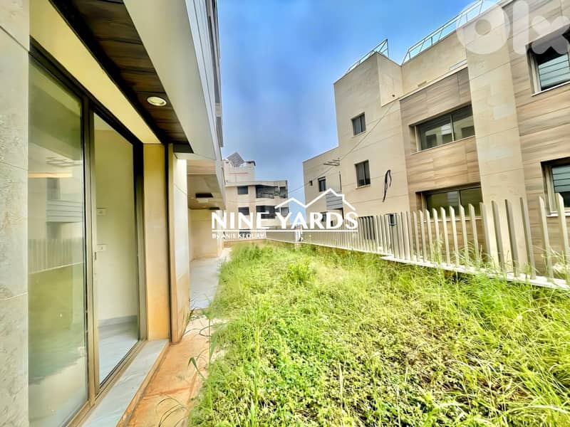 Apartment For Salw in A Beautiful Area in Ain Aar 0