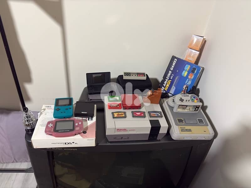 Retro Nintendo Consoles in Perfect Condition 0
