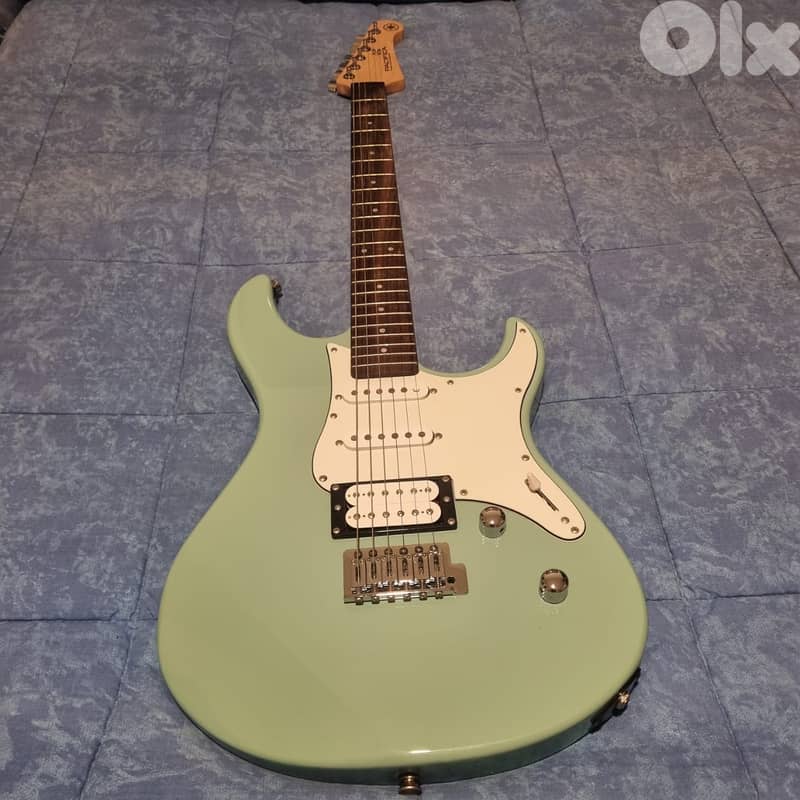 Yamaha Pacifica Sonic Blue Guitar 0