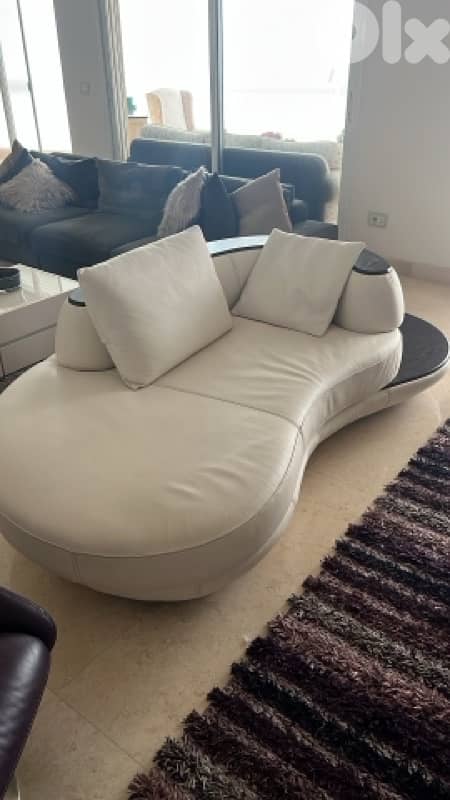 SALON FOR SALE 2