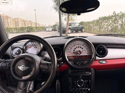 ميني أخرى 2011