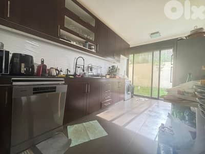 Fatka | Signature 150m² + 220m² Terrace-Garden | Building Age 10