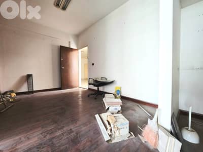 RAO26-5035 Office for Rent – Clemenceau | 60m²