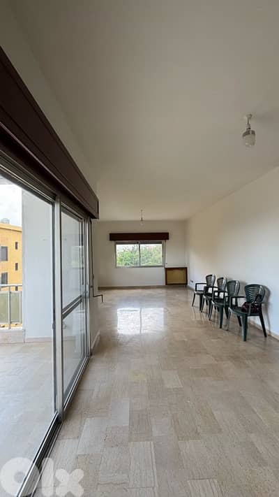 Apartment for rent in mazraait yashouh