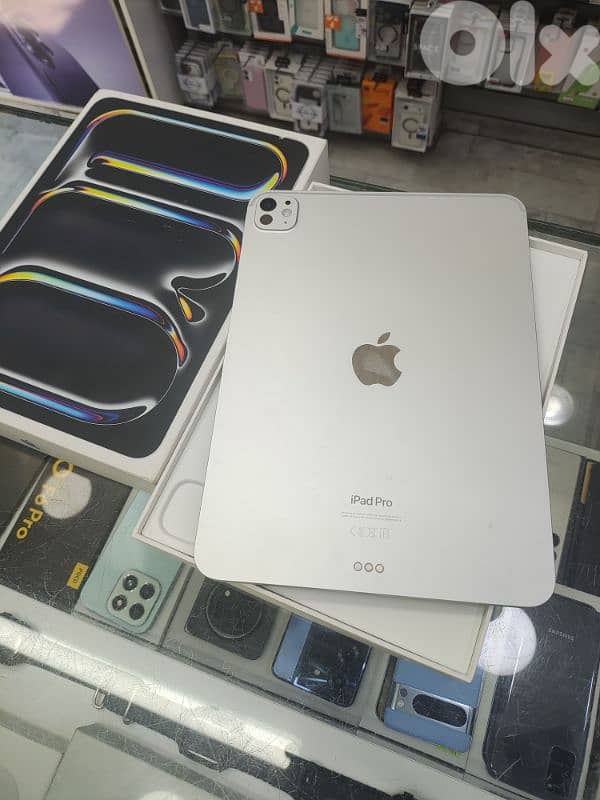 apple ipad pro m4 256GB 0