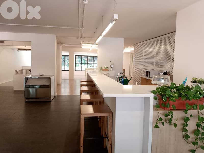 Coffee Shop for rent located in Badaro |Fully equipped |Good condition 0