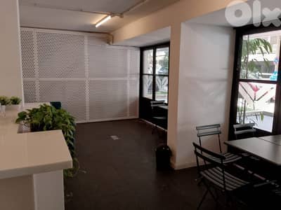 Coffee Shop for rent located in Badaro |Fully equipped |Good condition