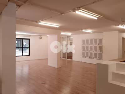 Coffee Shop for rent located in Badaro |Fully equipped |Good condition