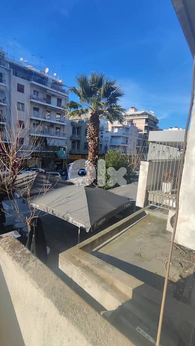 Small Apartment for Sale in Athens - شقة صغيرة للبيع في أثينا