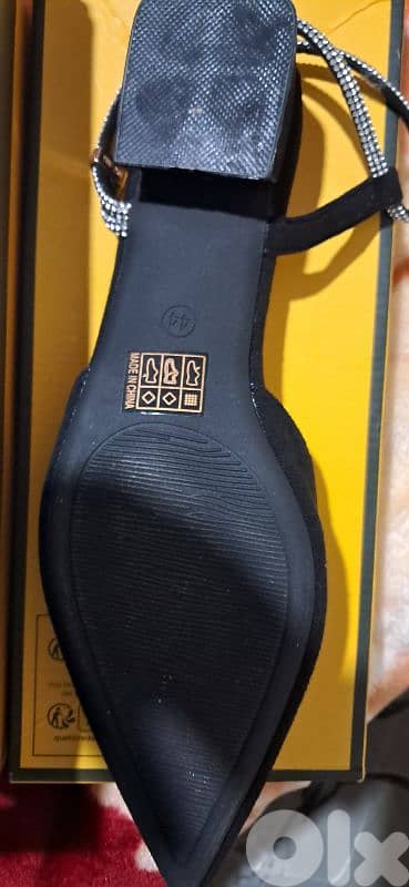 shoes  size 44 2