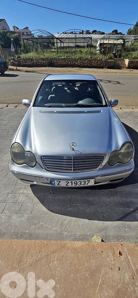 Mercedes-Benz C240  2004 0