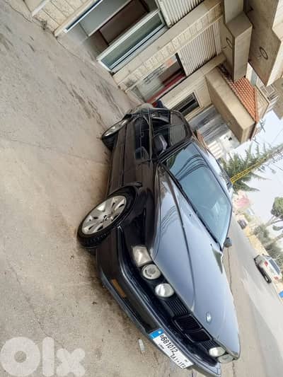 BMW 7-Series 1992