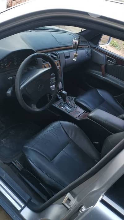 Mercedes-Benz 320 1996