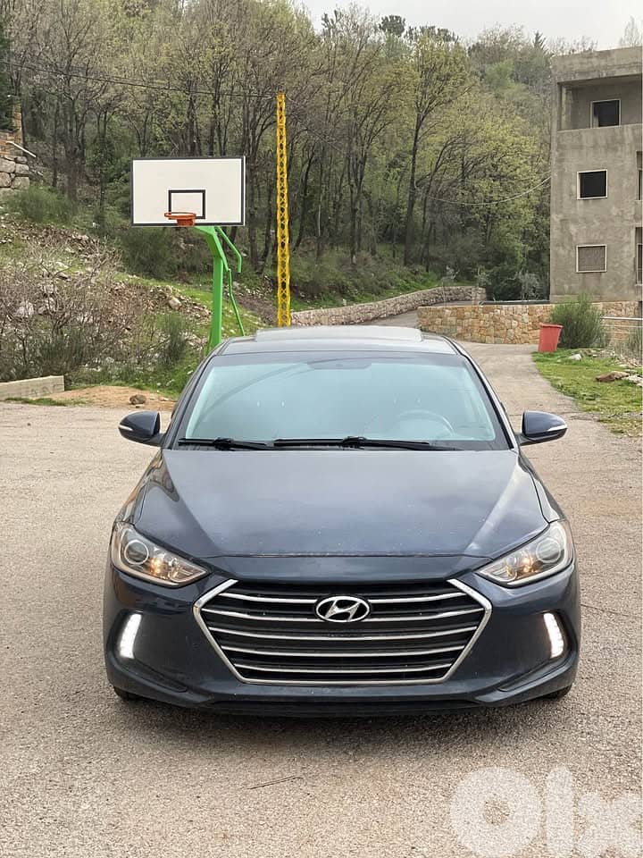 Hyundai Elantra 2017 0