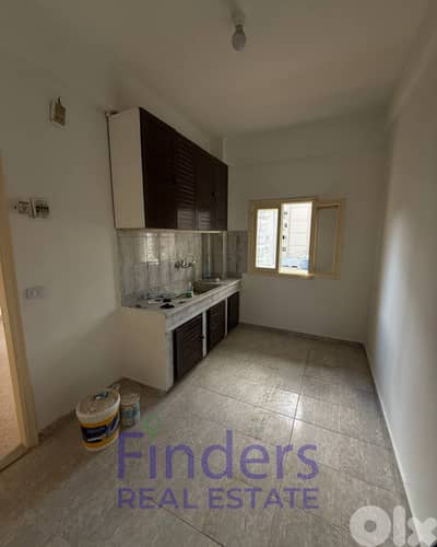 Apartment for rent in Ain El Remmaneh! شقة للإيجار في عين الرمانة!