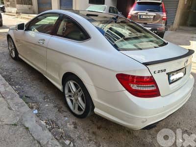 Mercedes-Benz C-Class 2012