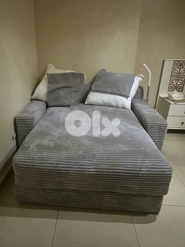 grey sofa 1