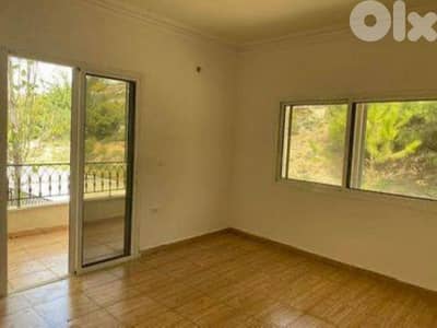 apartment For sale in chouf semkanieh شقة للبيع في الشوف السمقانية
