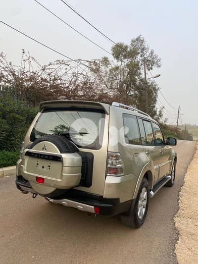 Mitsubishi Pajero 2009