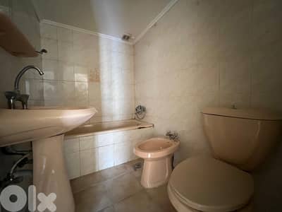 RWK282RM - Apartment for Sale in Ain El Rihaneh with Sea View