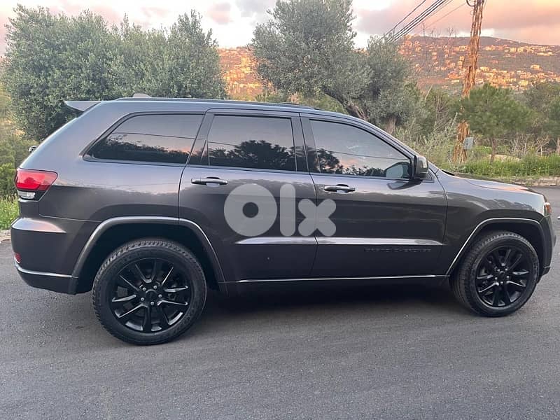 Jeep Grand Cherokee altitude 4x4 - 2018 - call us 03-266441 0