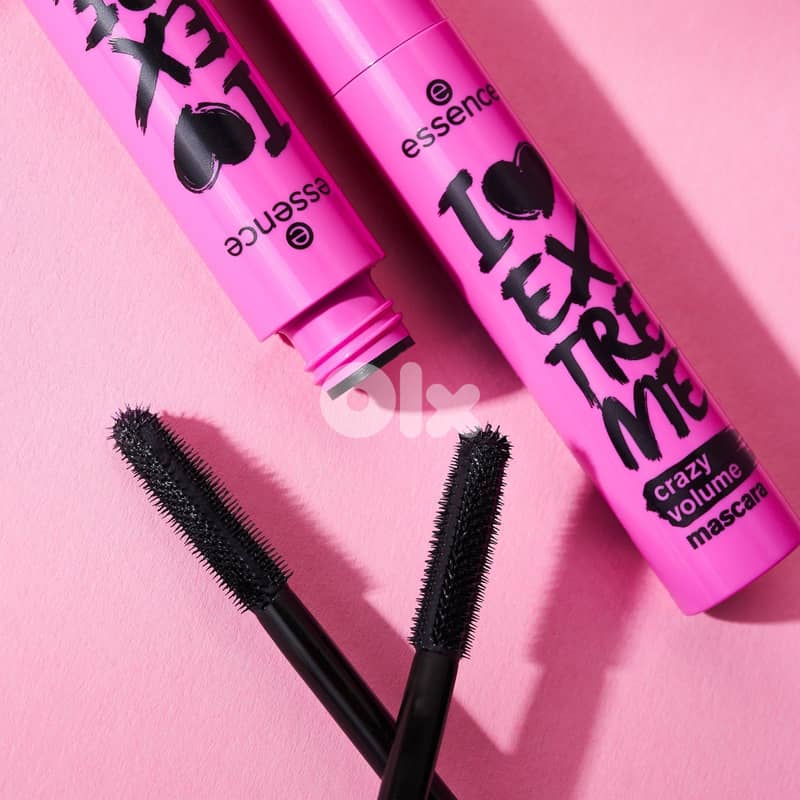 Essence I LOVE EXTREME crazy volume mascara 7