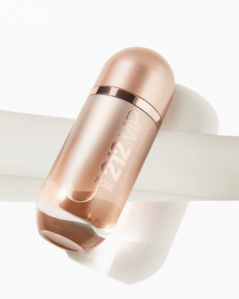 Carolina Herrera 212 Vip Rose for Women Eau de Parfum 50/80 mL 1