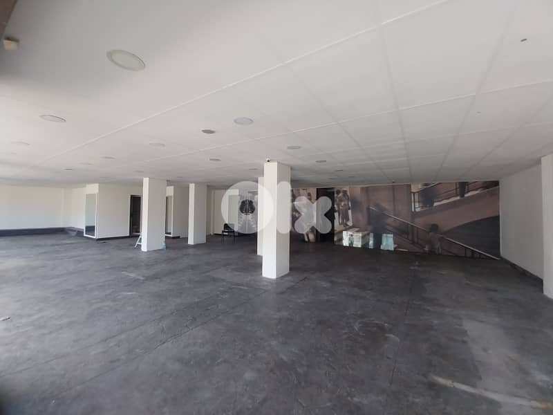 Prime Showroom for Rent in Rabieh – Highway Location 0